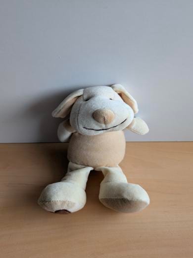 Chien Beige ecru coeur Doudi