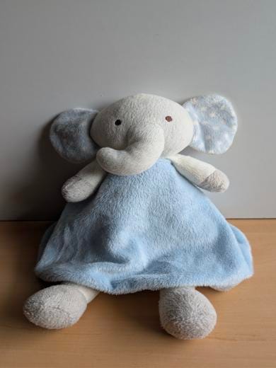 Eléphant Blanc robe bleu points blanc dessous Sumersault
