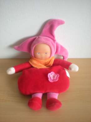 Corolle Poupée Rouge rose foulard orange - Très bon état